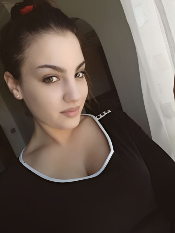 Анюта привлекательная девушка из Вышний волочек цена от 2000 руб