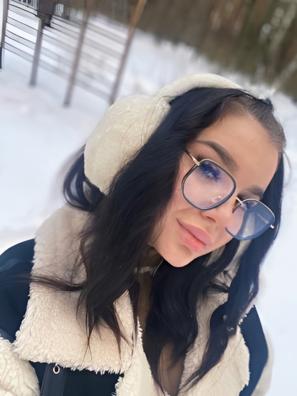 Рената привлекательная девушка из Вышний волочек цена от 1500 руб