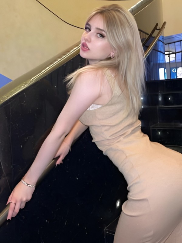 Василиса привлекательная девушка из Вышний волочек цена от 1500 руб