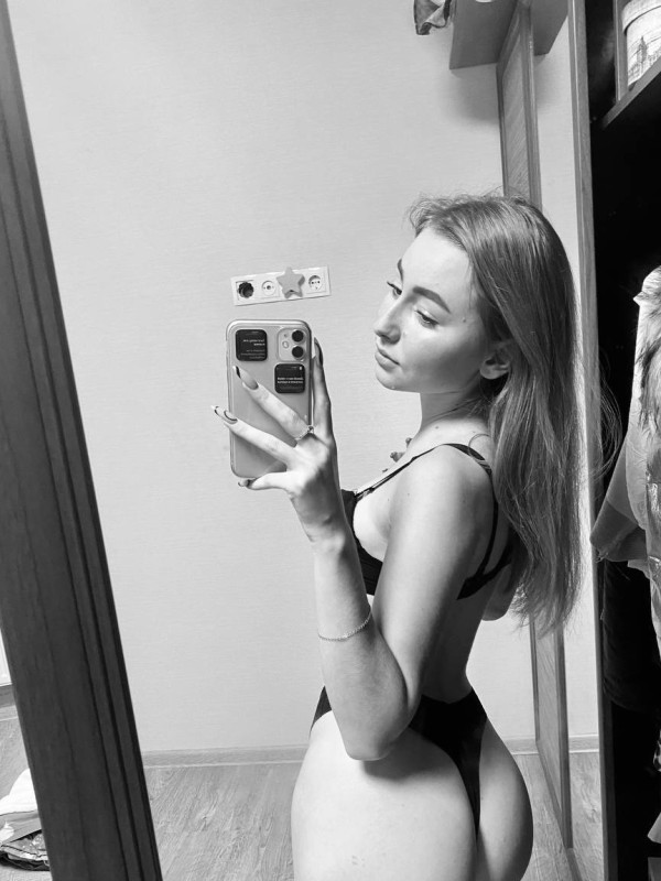 Настя привлекательная девушка из Вышний волочек цена от 3000 руб